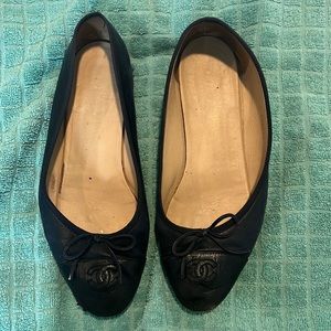 Chanel CC Cap Toe Leather Ballet Flats
